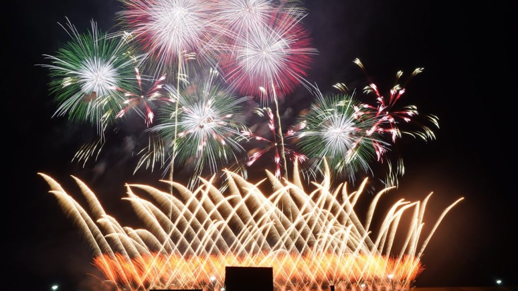 【第1回三陸花火2020.10.31】2020国内最大級の花火大会 l マルゴー l 復興花火 l 時差式花火 l 10,000発 【第1回三陸花火2020.10.31】2020国内最大級の花火大会 l マルゴー l 復興花火 l 時差式花火 l 10,000発