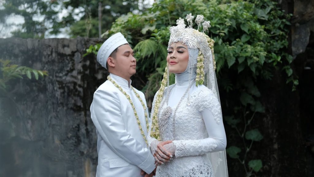 Wedding photography Using Fujifilm XT20 + Prime lens Fujinon XF35mm f2 / Original file RAW File Xt20