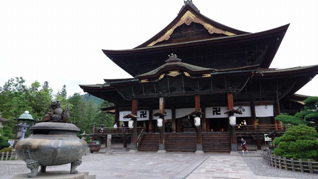 2020-11-08（長野駅から善光寺まで）01