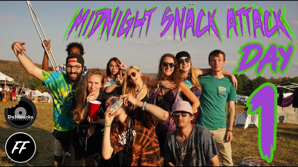 MIDNIGHT SNACK ATTACK [DAY 1 VLOG]