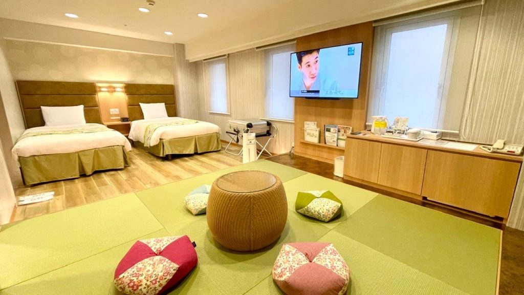 ANA Holiday Inn Sapporo Susukino, Two Single Beds Deluxe Family Room