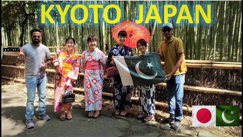 Exploring Arashiyama Bamboo Forest in KYOTO Japan | Beautiful Arashiyama Bamboo Grove | Travel vlog