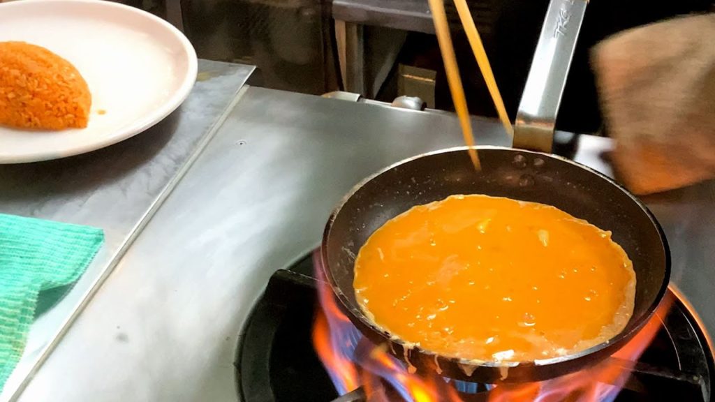 Omurice with chef skills, Omelette Rice in Yokohama – Japanese Street Food Omurice with chef skills, Omelette Rice in Yokohama - Japanese Street Food