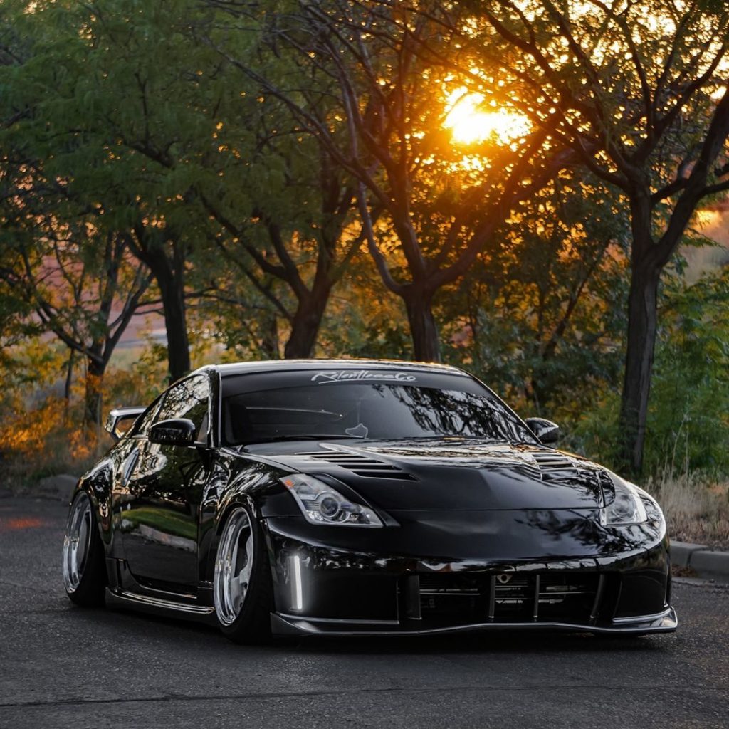 Always take the scenic route. #Nissan #350Z 
 @xxavzxx...