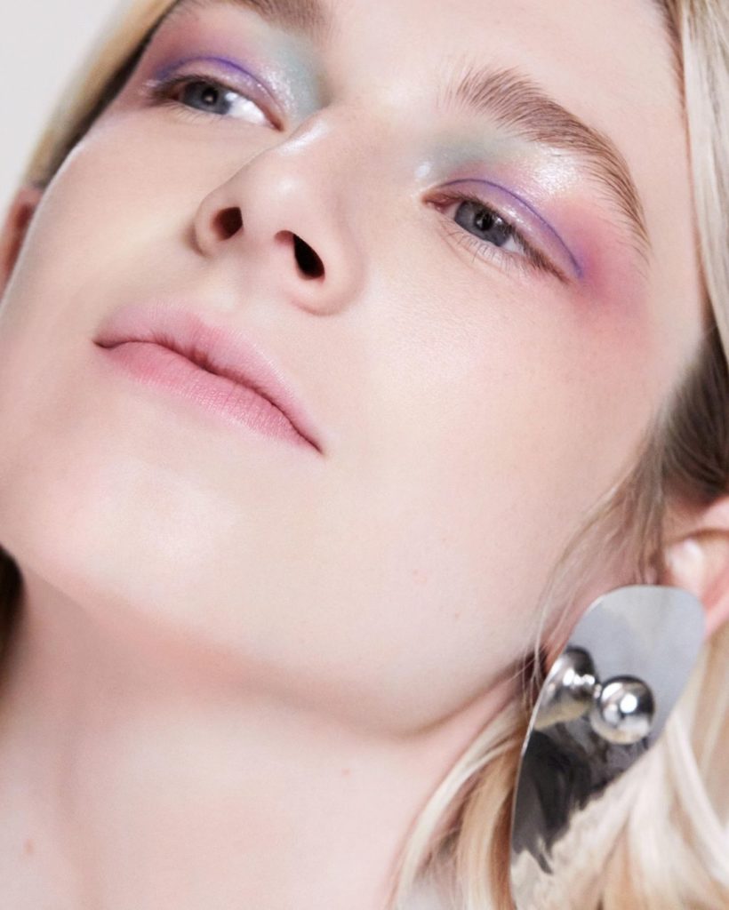 SHISEIDO: “I’m about leveling up and finding your own frequency in makeup,” says @huntersc… “I’m about leveling up and finding your own frequency in makeup,” says @huntersc...