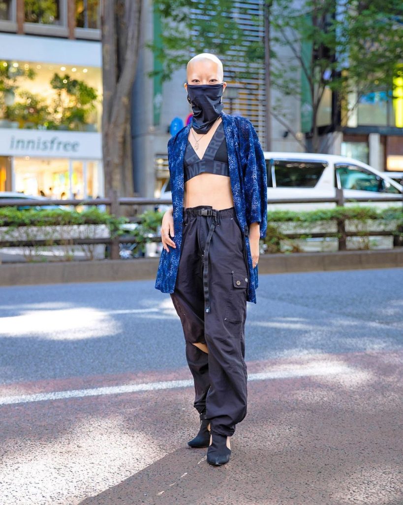 Tokyo Fashion: Japanese model Ito (@ito_wolf) on the street in Harajuku. She’s wearing a vintag… Japanese model Ito (@ito_wolf) on the street in Harajuku. She's wearing a vintag...