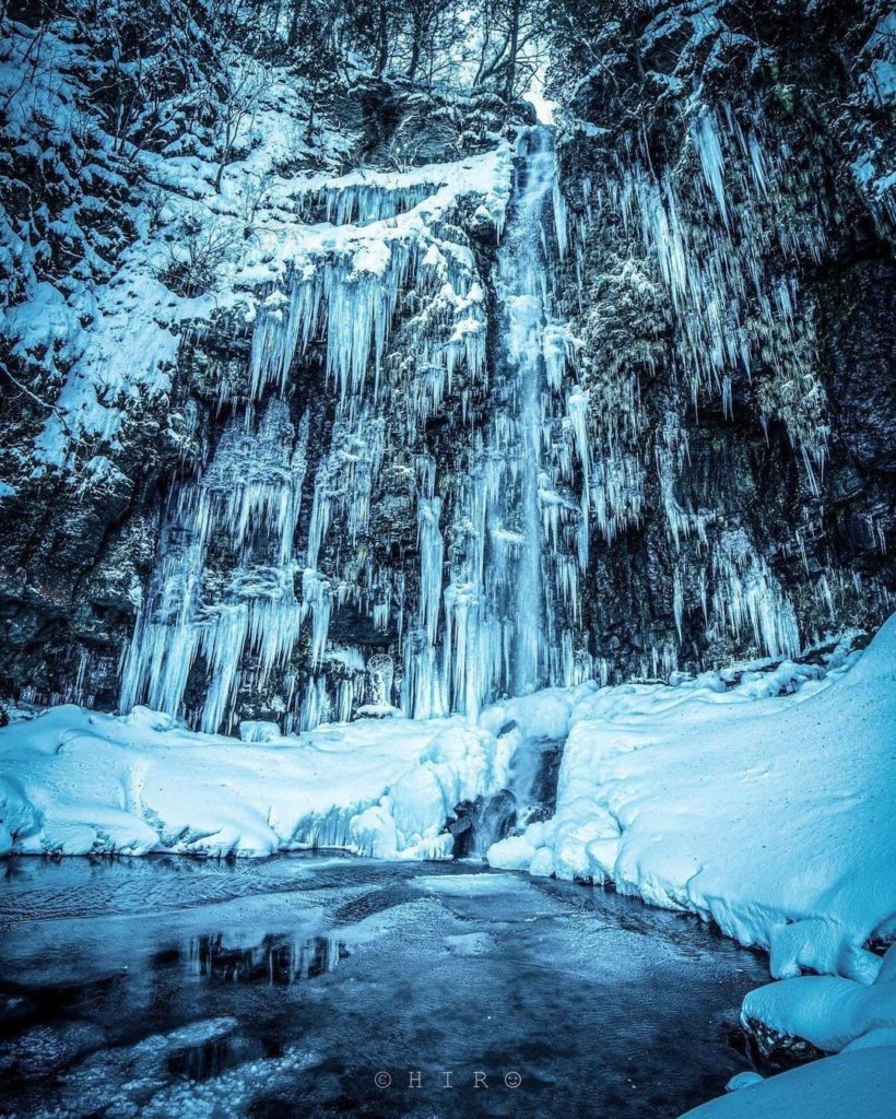 Visit Japan: What a breathtaking icefall at Amidagataki, located in Gifu Prefecture Originall… What a breathtaking icefall at Amidagataki, located in Gifu Prefecture Originall...