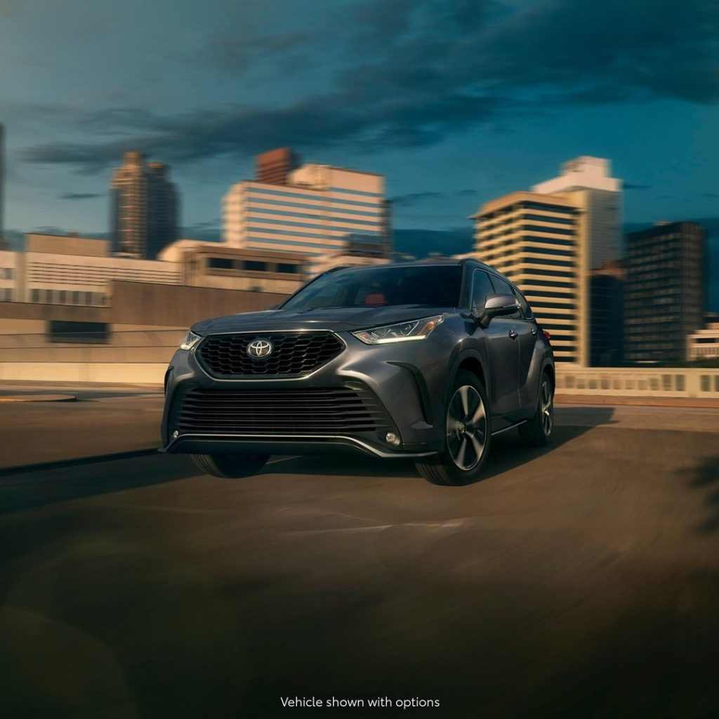 Dashing through the streets, in a 295-horsepower sleigh!  #Highlander #LetsGoPla...