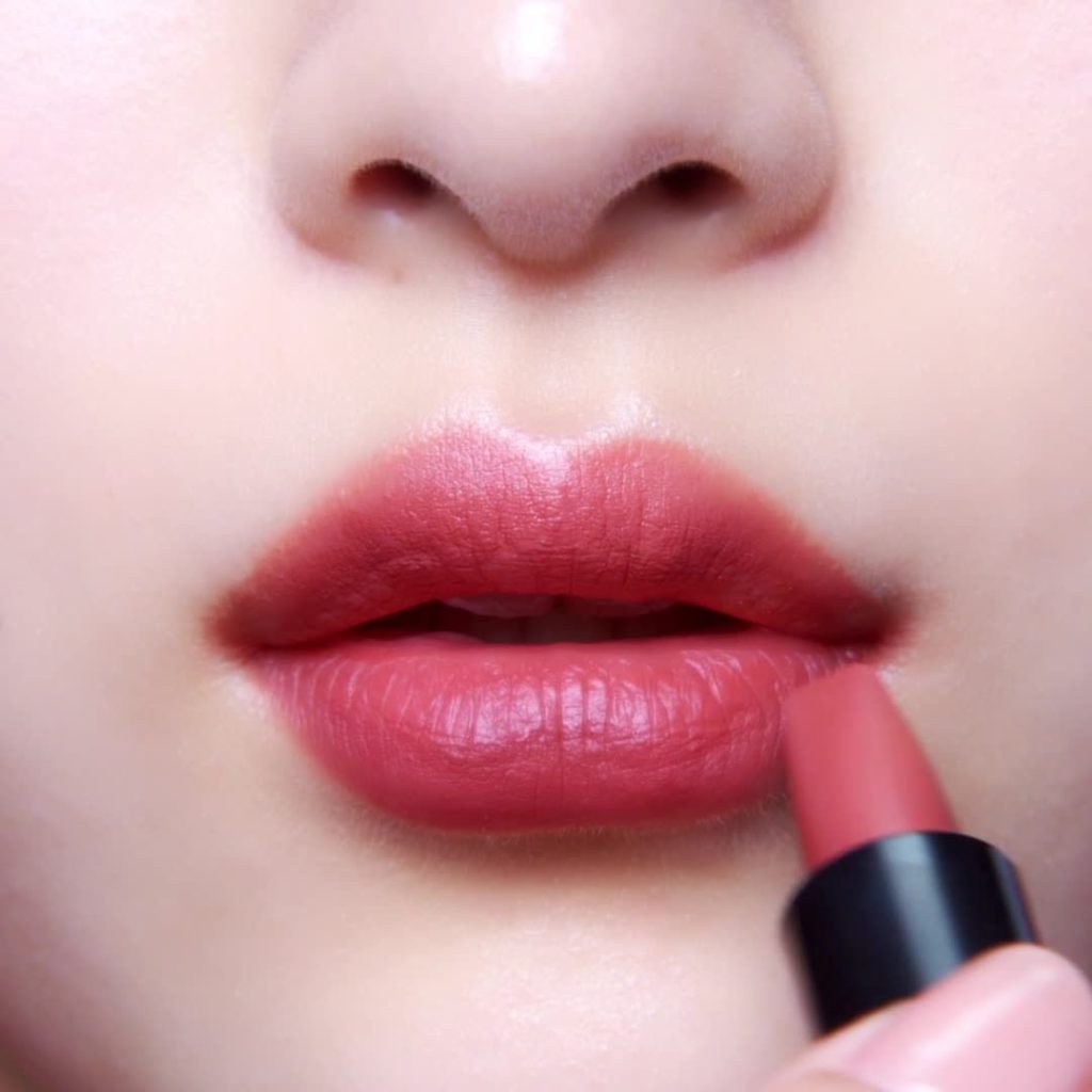For a no-fail neutral that will never let you down, reach for ModernMatte Powder...