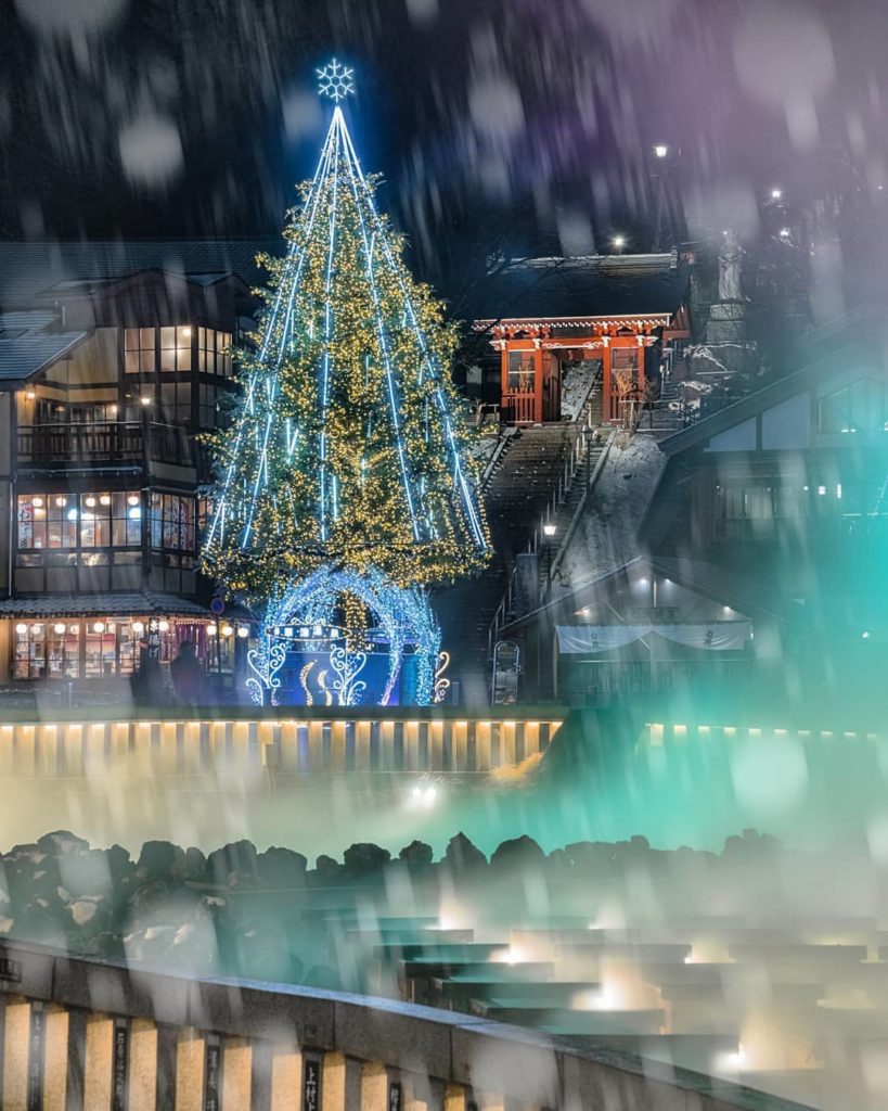 Kusatsu Onsen is one of Japan’s leading onsen resort areas, and we love how fest...