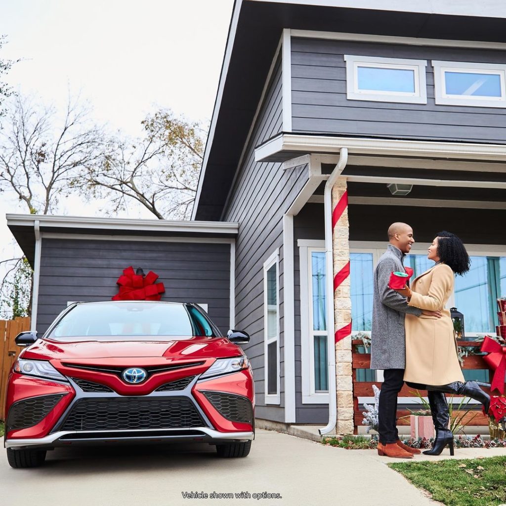 Merry and bright. #Camry
#Hybrid #HappyHolidays...