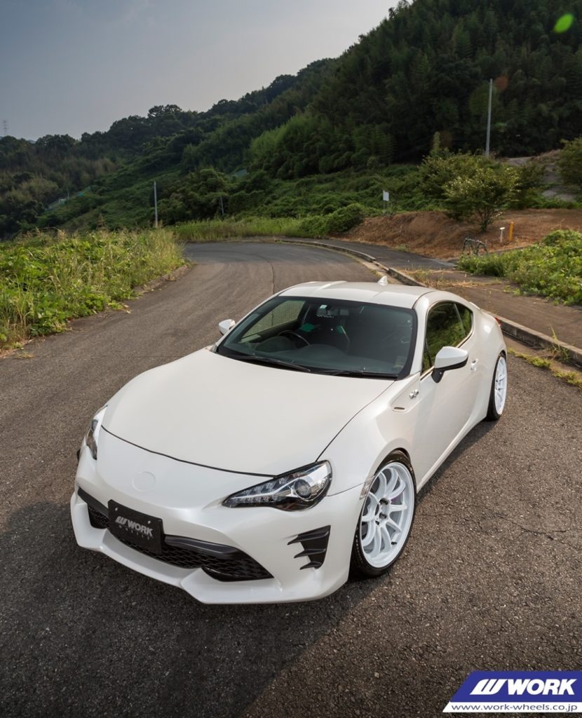 @todoroki2222 Toyota 86 on WORK Emotion ZR10 (modified hub with 5x114.3 P.C.D.) ...