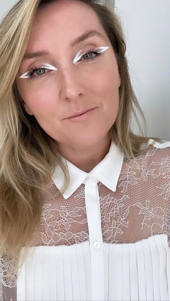Refresh your cat-eye with winter white. Get makeup artist @missjobaker look with...