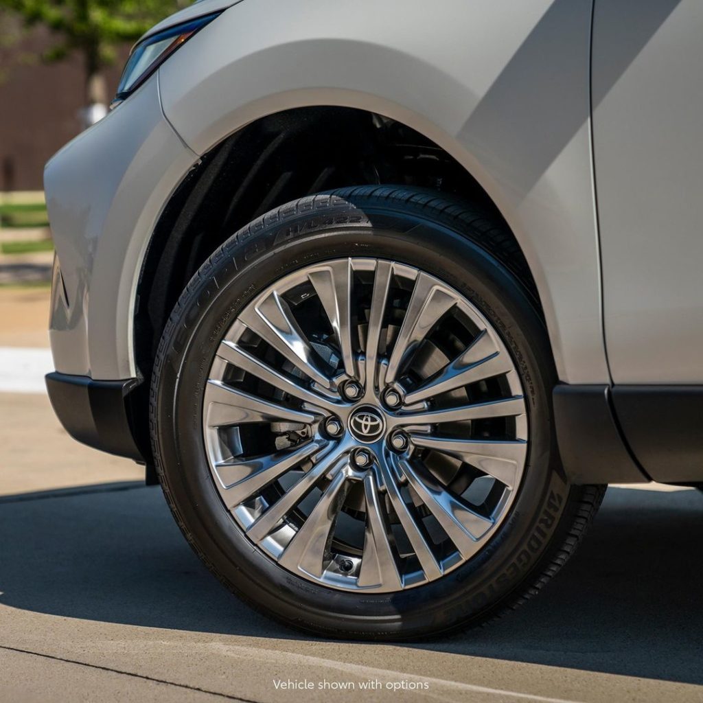 Style that suits you. #Venza #LetsGoPlaces...
