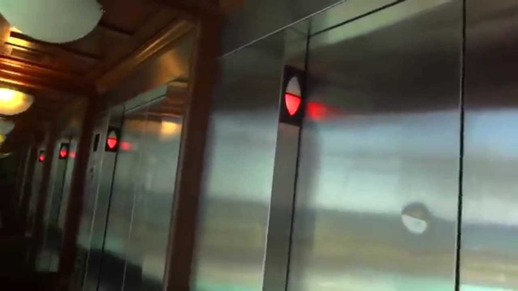 [R] Otis Series 5 Pool Elevator at the Hilton Waikoloa Village, HI