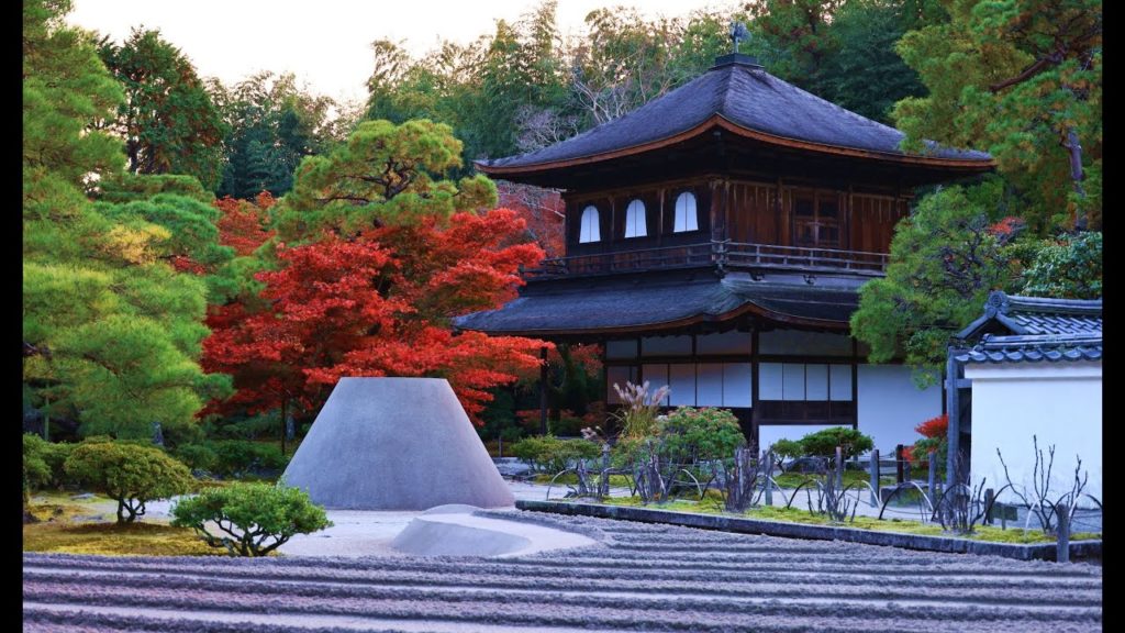 JG☆☆☆☆☆8K HDR 京都 銀閣寺の紅葉 夕景の美と無人静寂の蒼い境内 Kyoto. Ginkakuji in Autumn,Sunset Beauty and Calm World