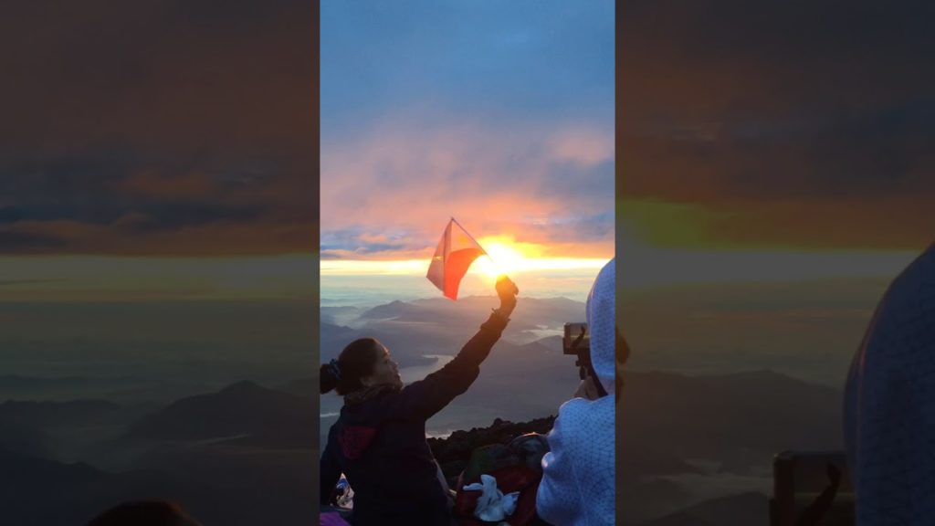 Sunrise from the Mt Fuji summit  #Shorts