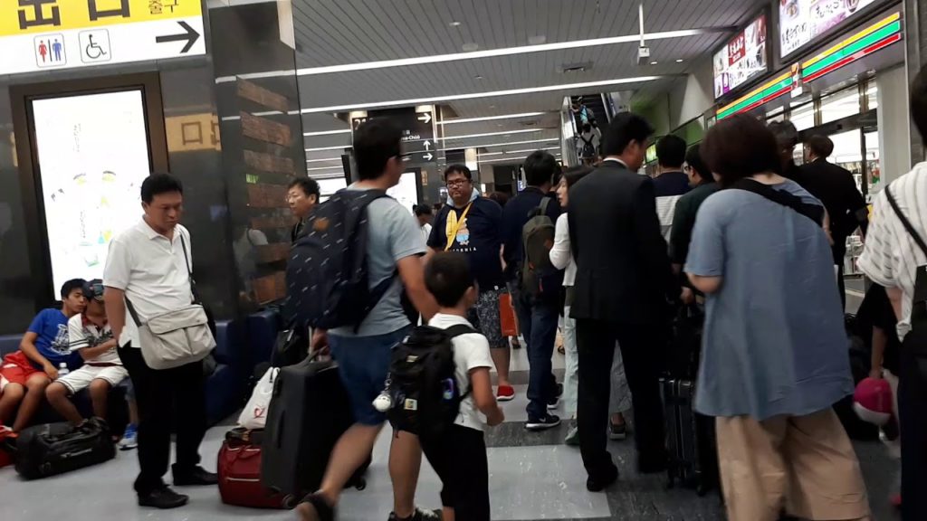 Okayama Station - 岡山駅 - From Shinkansen Platform to Limited Express Gate - しおかぜ