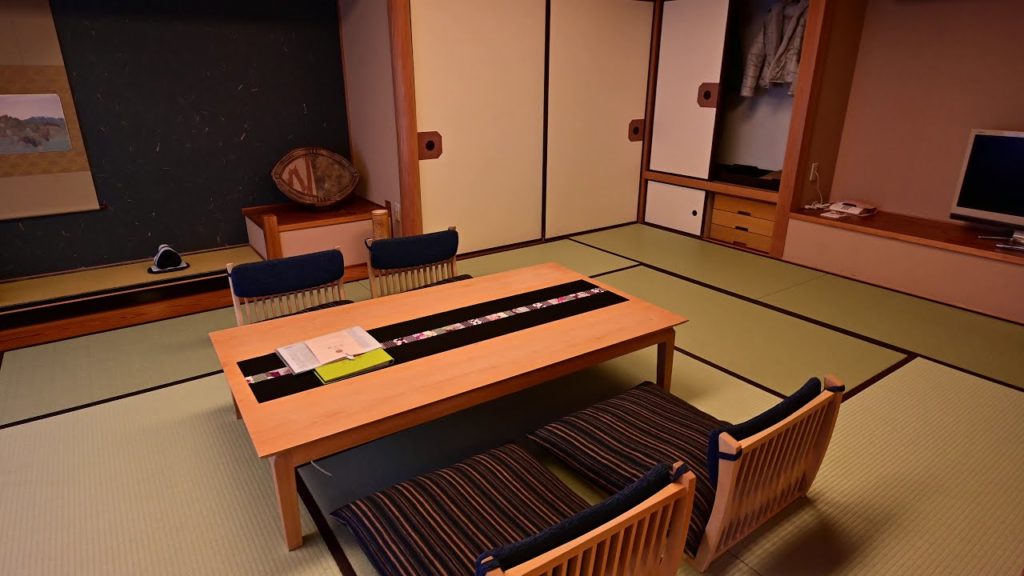 Yunogo Onsen, Okayama (岡山県湯郷温泉) Kifu No Sato Ryokan (季譜の里) Hiougi Suite Room (檜扇) 2020 Nov. 23