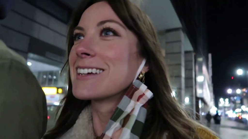 Christmas Traditions in Japan! 🎄🎌 Holiday shopping + Hiroshima Illumination *canceled* VLOGMAS 4