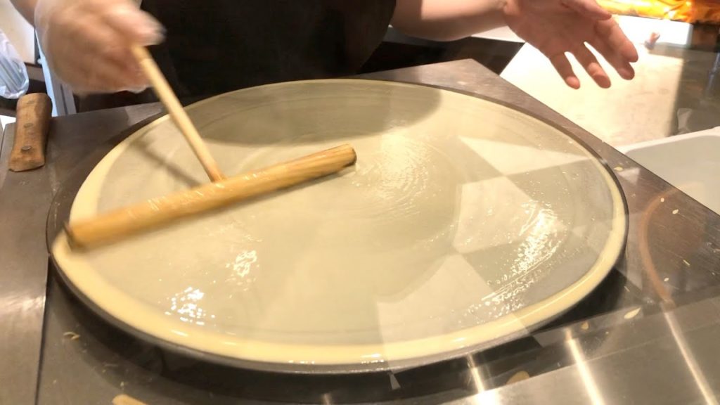 【期間限定】新宿のクレープ職人が作る豪華なクリスマスクレープ Japanese Street Food