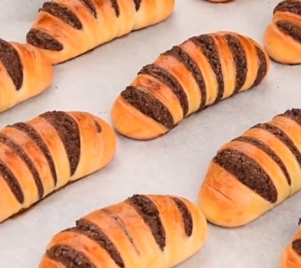 Chocolate bread roll