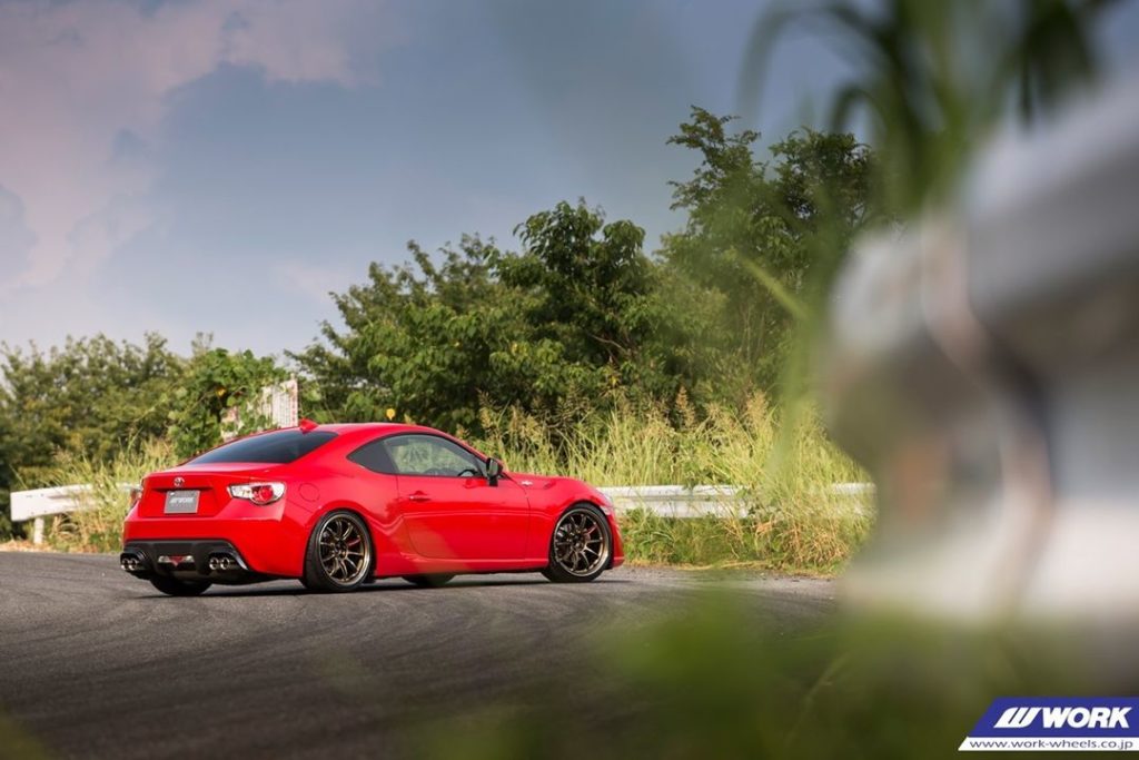 @todoroki2222 Toyota 86 on WORK Emotion ZR10 (modified hub with 5x114.3 P.C.D.) ...