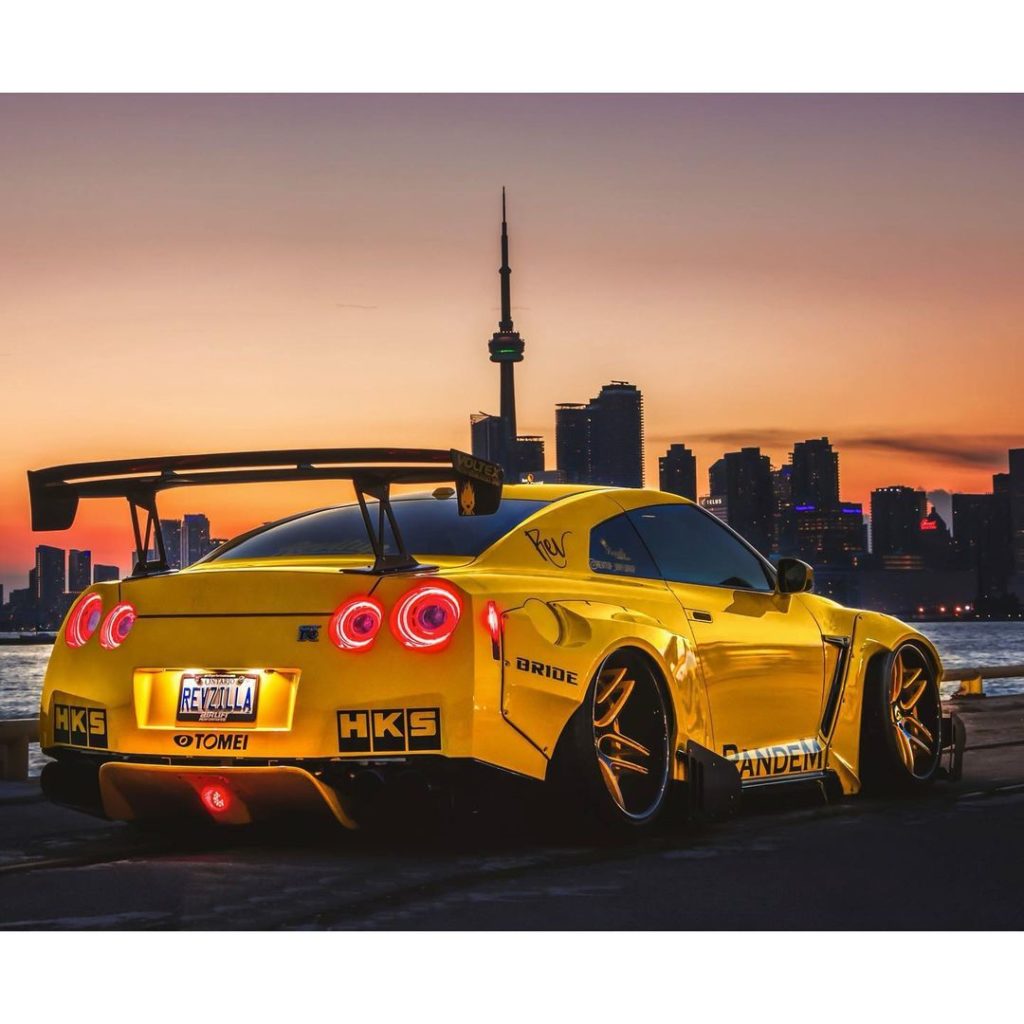 Happy New Year GT-R fans, let’s hope 2021 is a better one!  Photo  @needforspee...