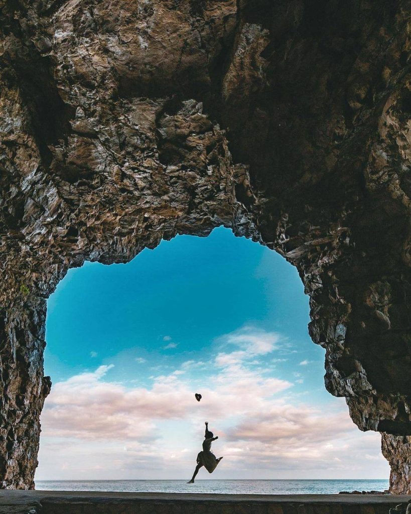 Anyone else going to feel like this when travel to Japan opens up again?
: @chor...