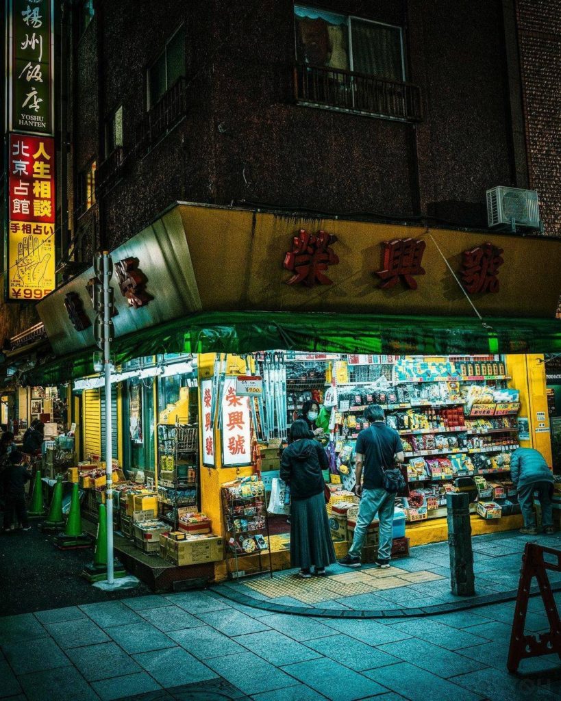 That nighttime Chinatown glow! Yokohama Chinatown is Japan's biggest Chinatown -...