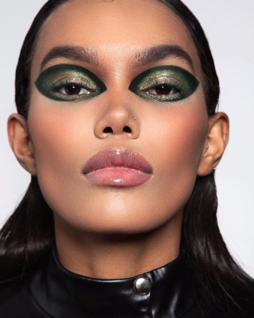 SHISEIDO: File under: eyes that mesmerize. Recreate this look by @deniskartashev using Kaj… File under: eyes that mesmerize. Recreate this look by @deniskartashev using Kaj...