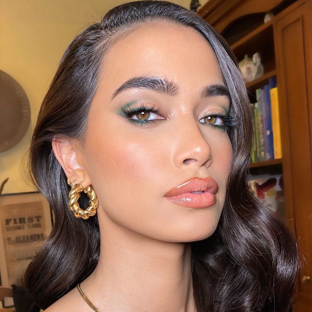 Go green with envy. @linamourey uses Kajal InkArtist in Birodo Green, a 4-in-1 l...