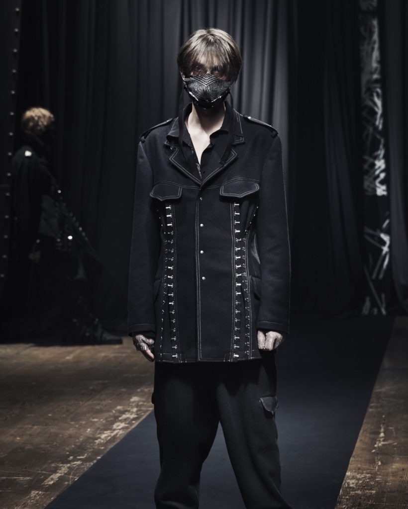 Discover the new Yohji Yamamoto POUR HOMME Autumn/Winter 2021-22 Collection  Ph...