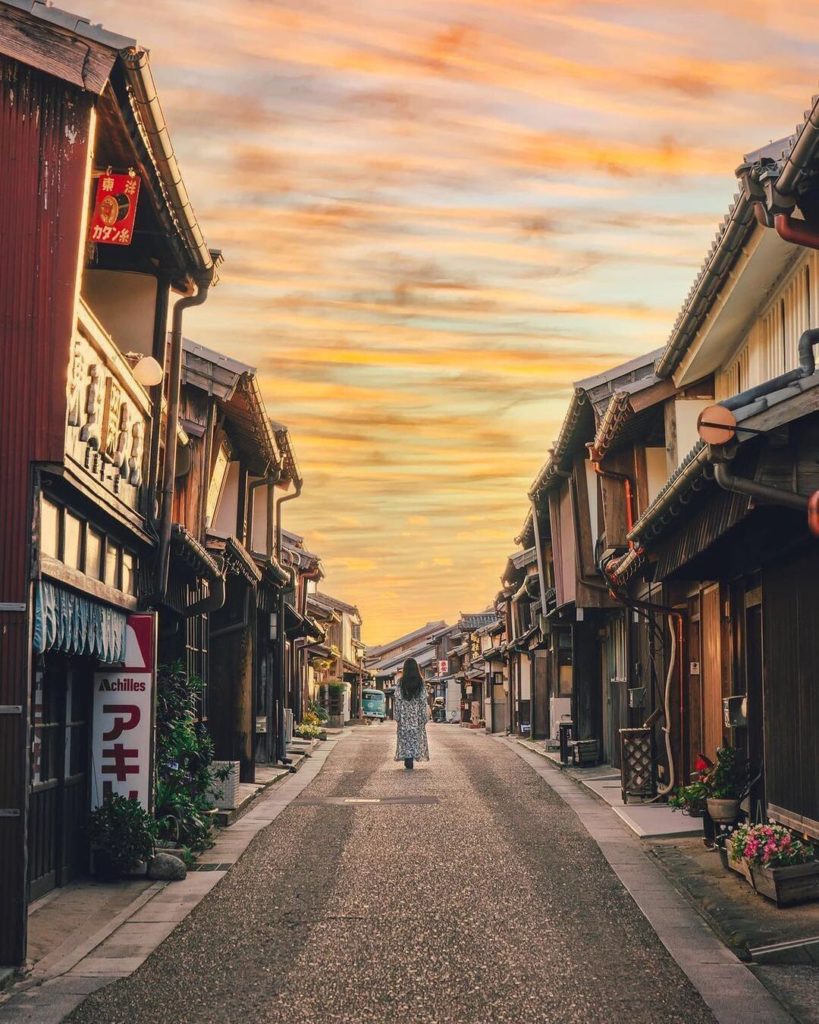 Visit Japan: Seki-juku is located in the Mie Prefecture and used to be a post town during the… Seki-juku is located in the Mie Prefecture and used to be a post town during the...