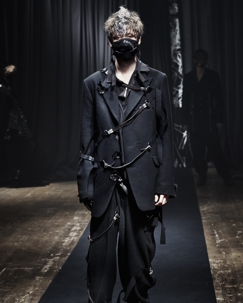 Discover the new Yohji Yamamoto POUR HOMME Autumn/Winter 2021-22 Collection  Ph...