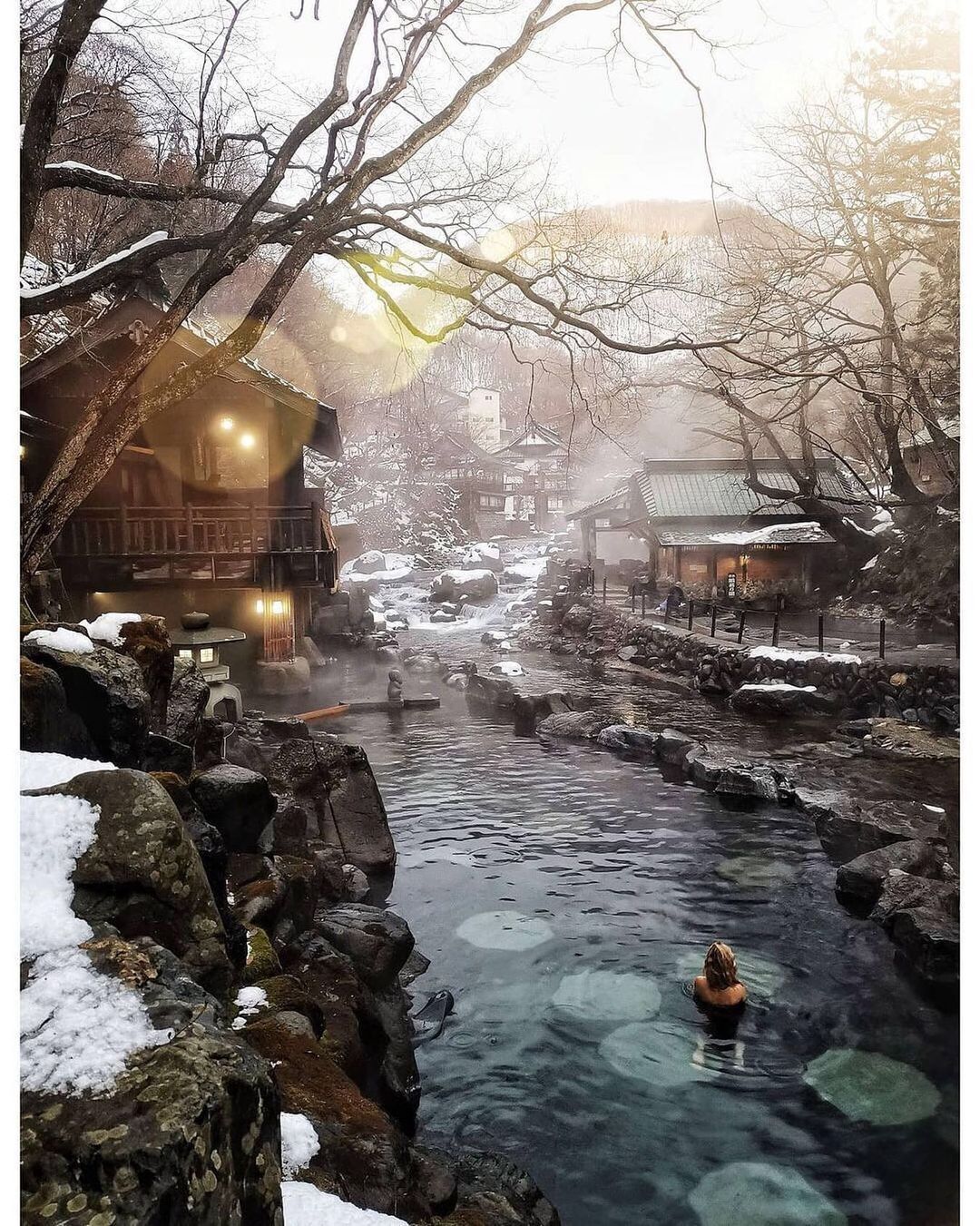 Visit Japan: Takaragawa Onsen Osenkaku’s open-air bath sits along a ...