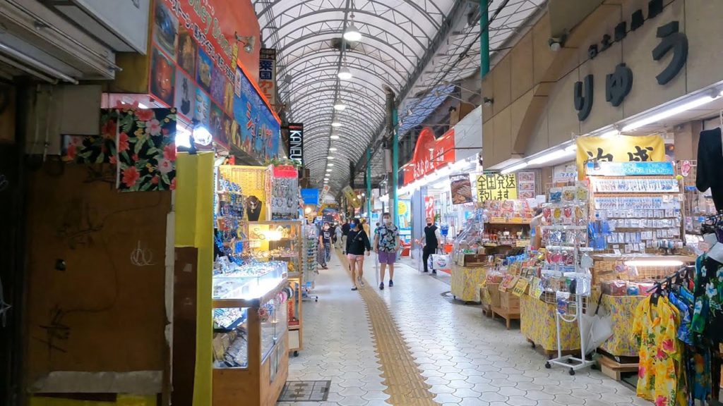 【4K】OKINAWA – Arcade street in Naha(那覇) , Japan【3D AUDIO】 【4K】OKINAWA - Arcade street in Naha(那覇) , Japan【3D AUDIO】