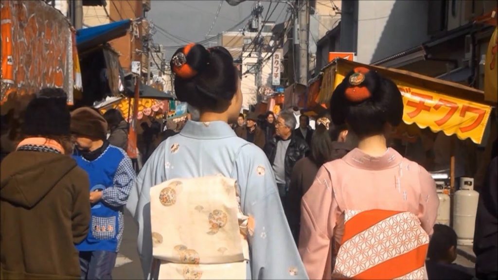 Dress yourself as a GEISHA　ｉｎ　Ｋｙｏｔｏ　ｂｙ　Ｍａｉｃａ