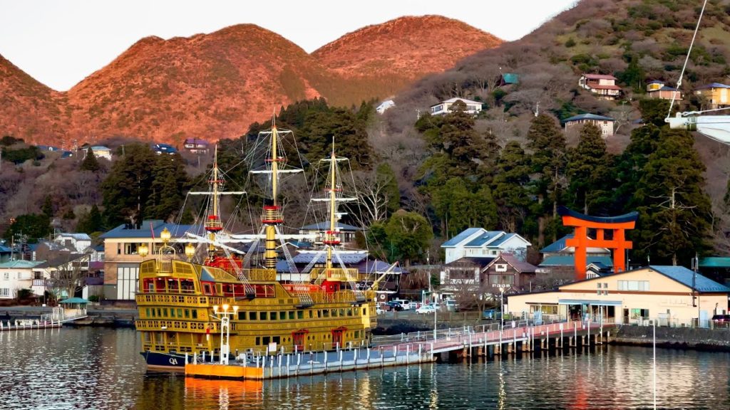 JAPAN Side Trip 2021-01-04 | Riding the Famous Pirate Ship in Hakone Sightseeing Cruise at Lake Ashi