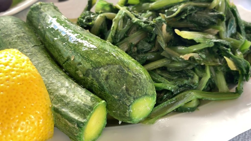 Greece Kythera island Kapsali I test Tratamento traditional Greek taverna / Grèce Food