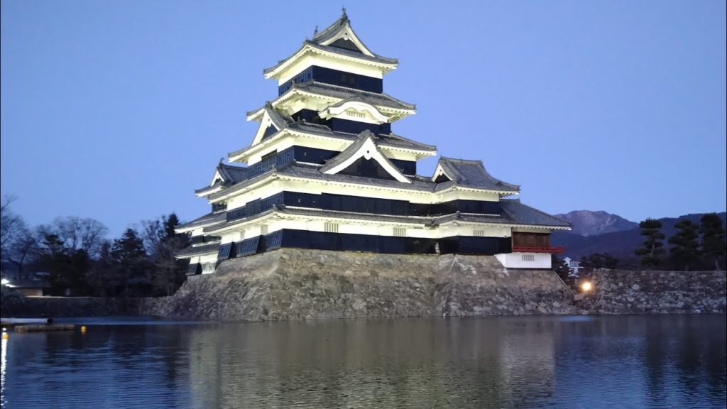 【4K】松本城の夜　天守を眺めつつ冬の散歩（長野県松本市丸の内）