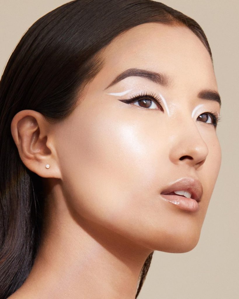 SYNCHRO SKIN RADIANT LIFTING Foundation is always made in your shade. Available ...