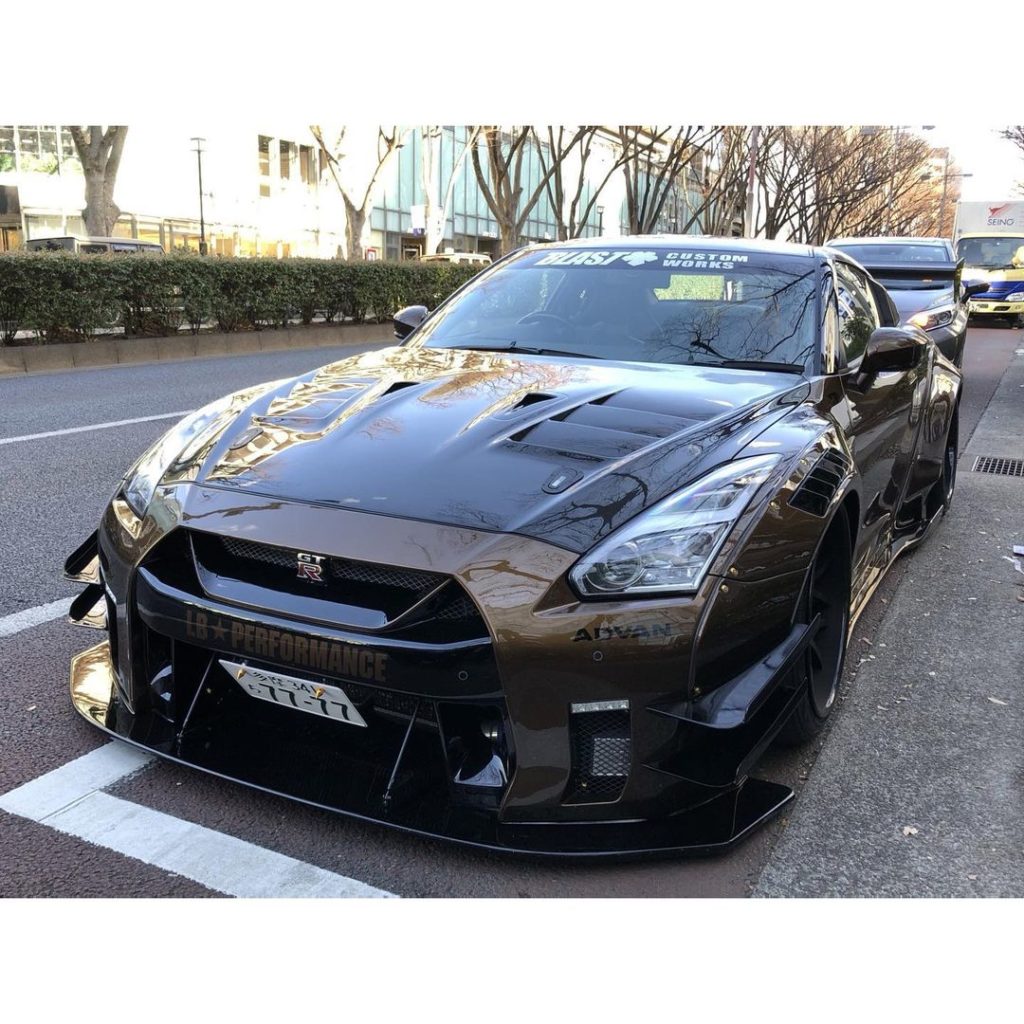 Liberty Walk spotted in Tokyo  Photo  @autogespot  .
.
.
.
Follow the Crew:  @N...