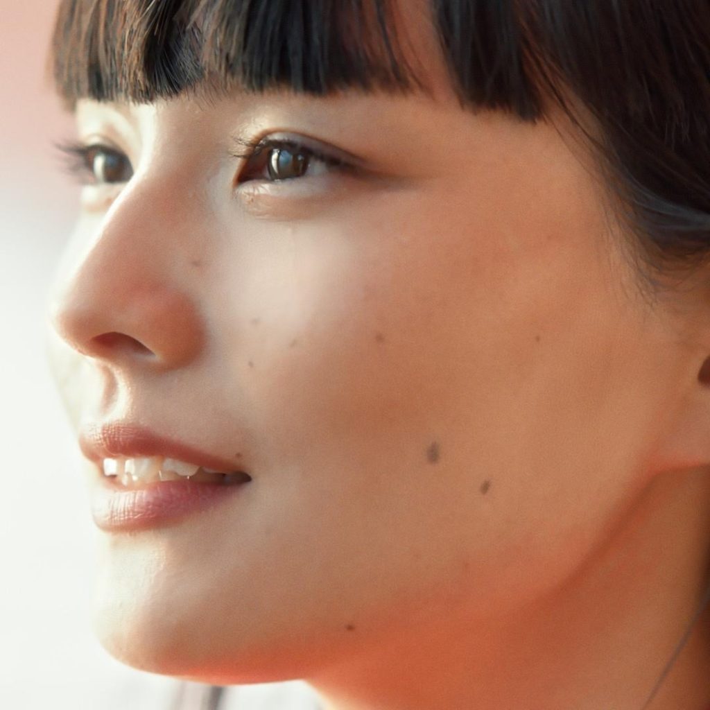 Radiant skin is what happens when inner and outer beauty align. See @akimoto_koz...