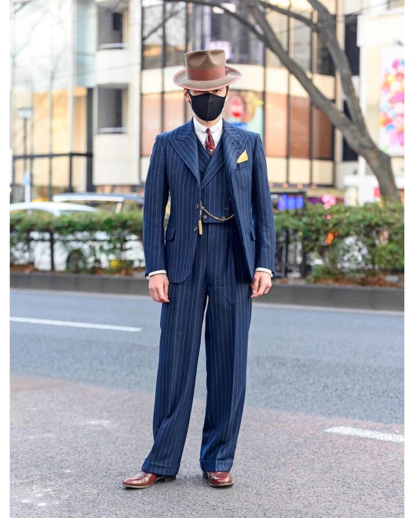 25-year-old Japanese prop stylist Masu (@masu_mb) - a member of a 1920s-to-1940s...