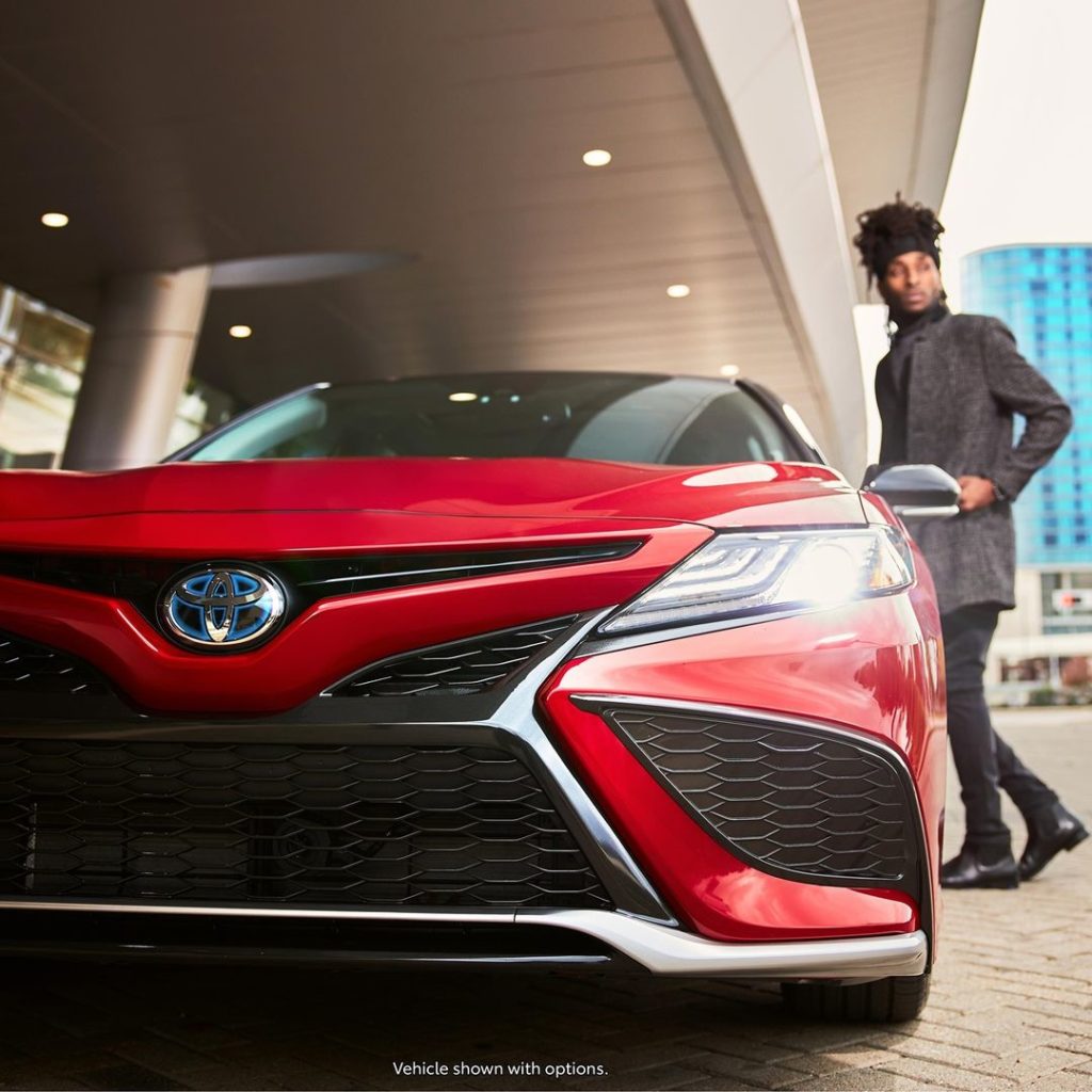 Leave a lasting impression. #Camry #Hybrid #LetsGoPlaces...