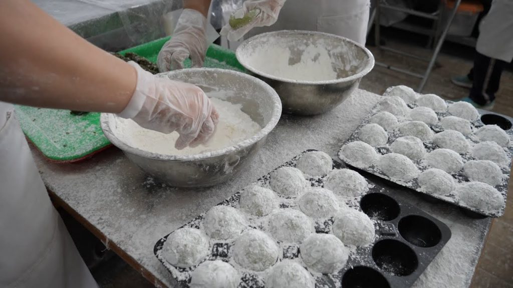 Mochi(Taro, Mung Bean, Sesame) - Taiwanese Desserts