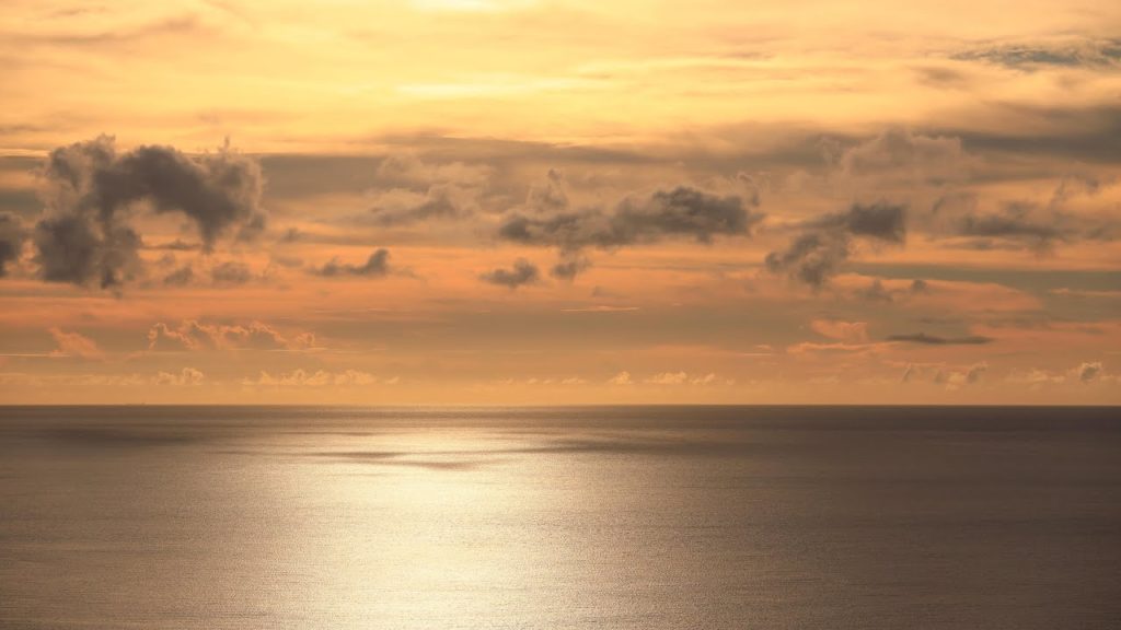 【Japan 1minute Travel KAGOSHIMA Amami Oshima】鹿児島 奄美大島 嶺山公園（雄大な東シナ海に沈む夕景動画）