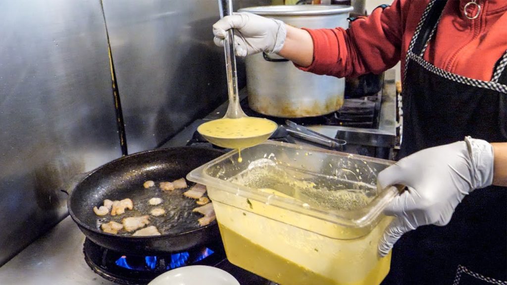 베트남식 돼지고기,새우 부침개 반쎄오 / Vietnam Rice Pizza 'Banh Xeo' – korean street food 베트남식 돼지고기,새우 부침개 반쎄오 / Vietnam Rice Pizza 'Banh Xeo' - korean street food