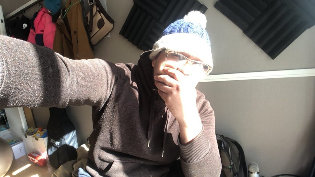 Leyendo comentarios negativos de mi 😭 🇯🇵